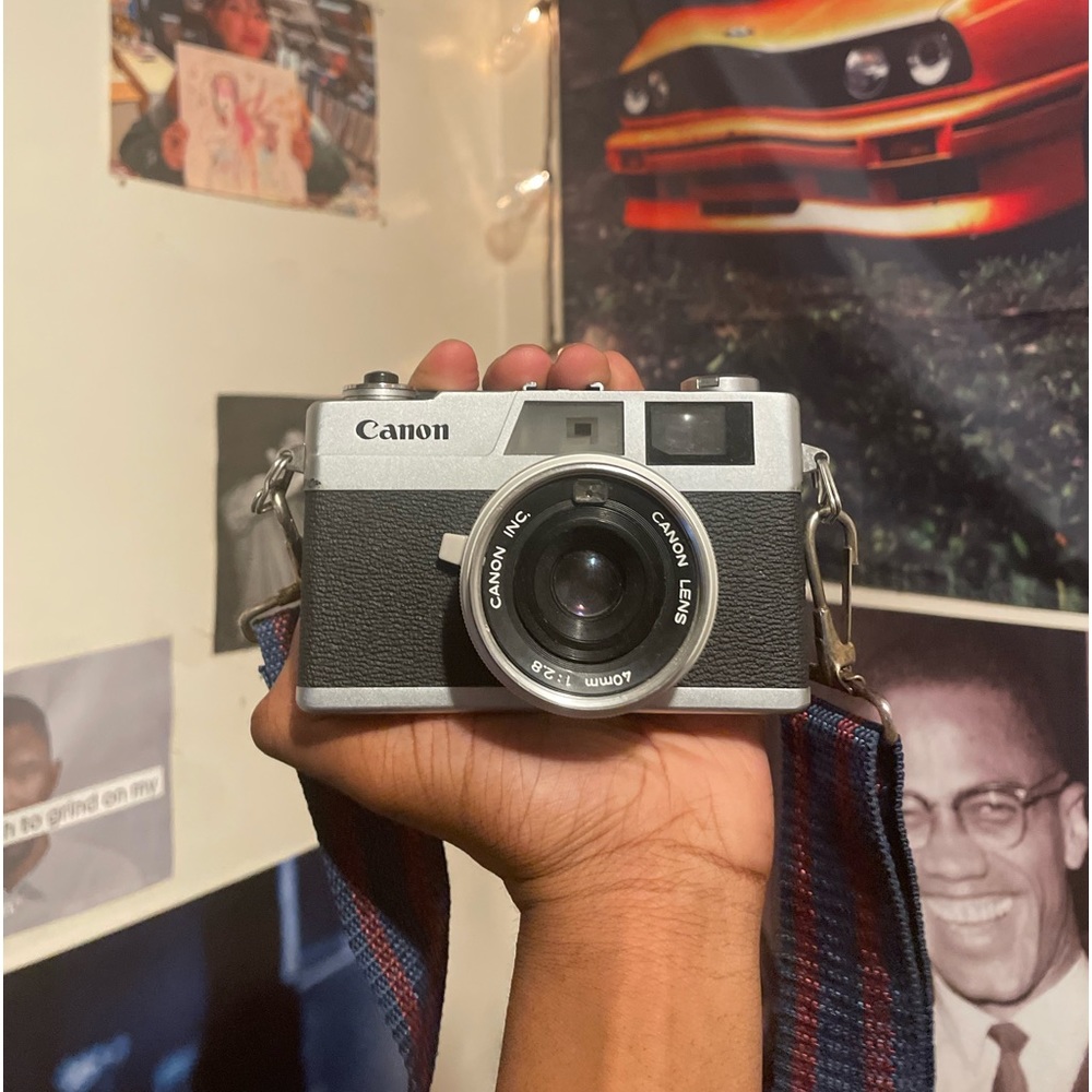 Canonet 28 film camera